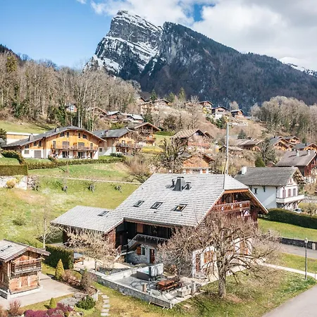 Le Torrent Des Lys Samoens
